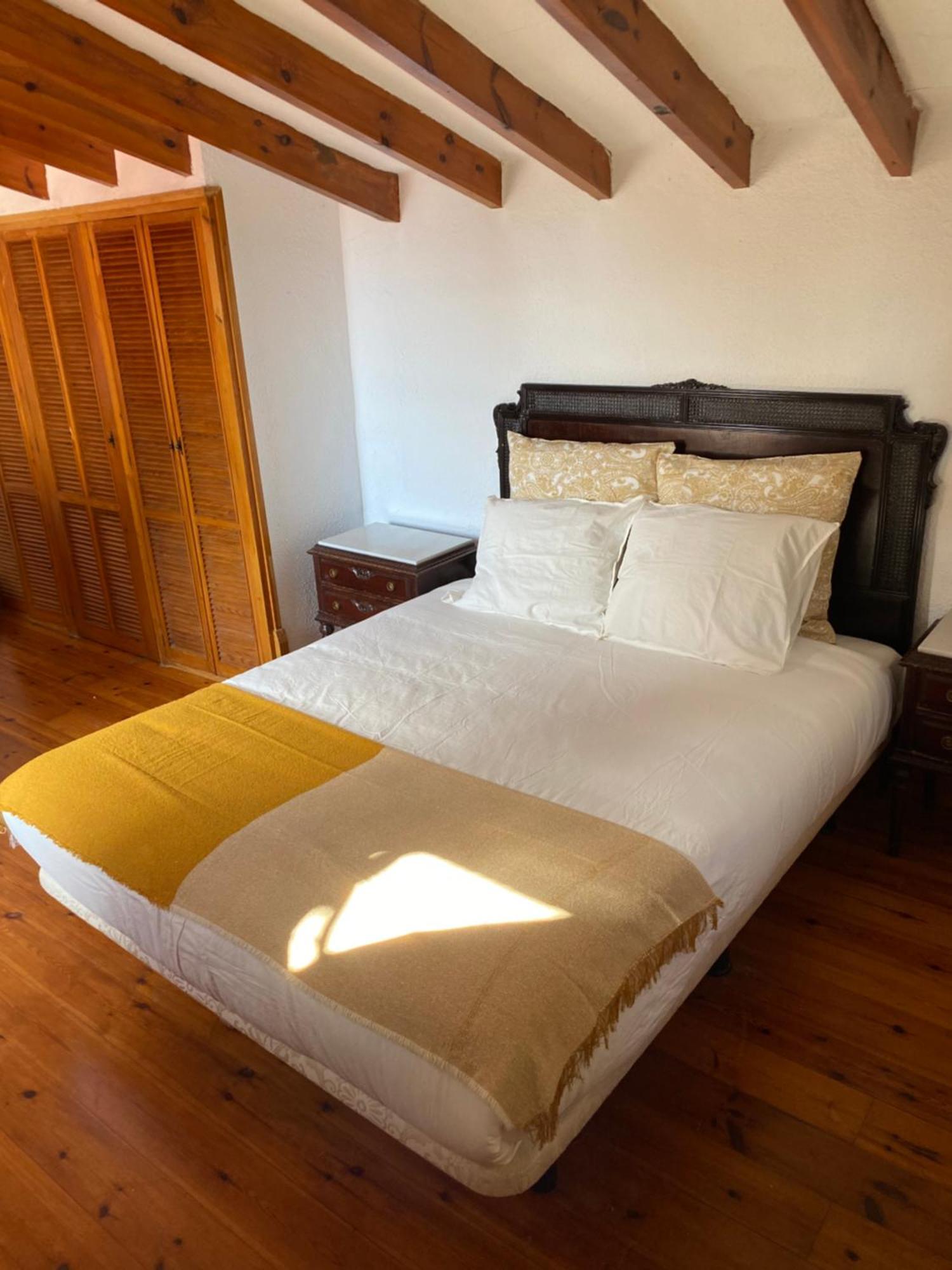 エルチェ Pink Lemon House Bed & Breakfast エクステリア 写真